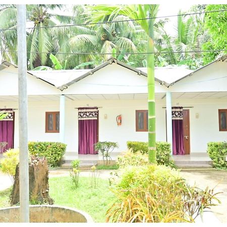 Moon Shine Garden Resort Lakshmanpur Exteriér fotografie